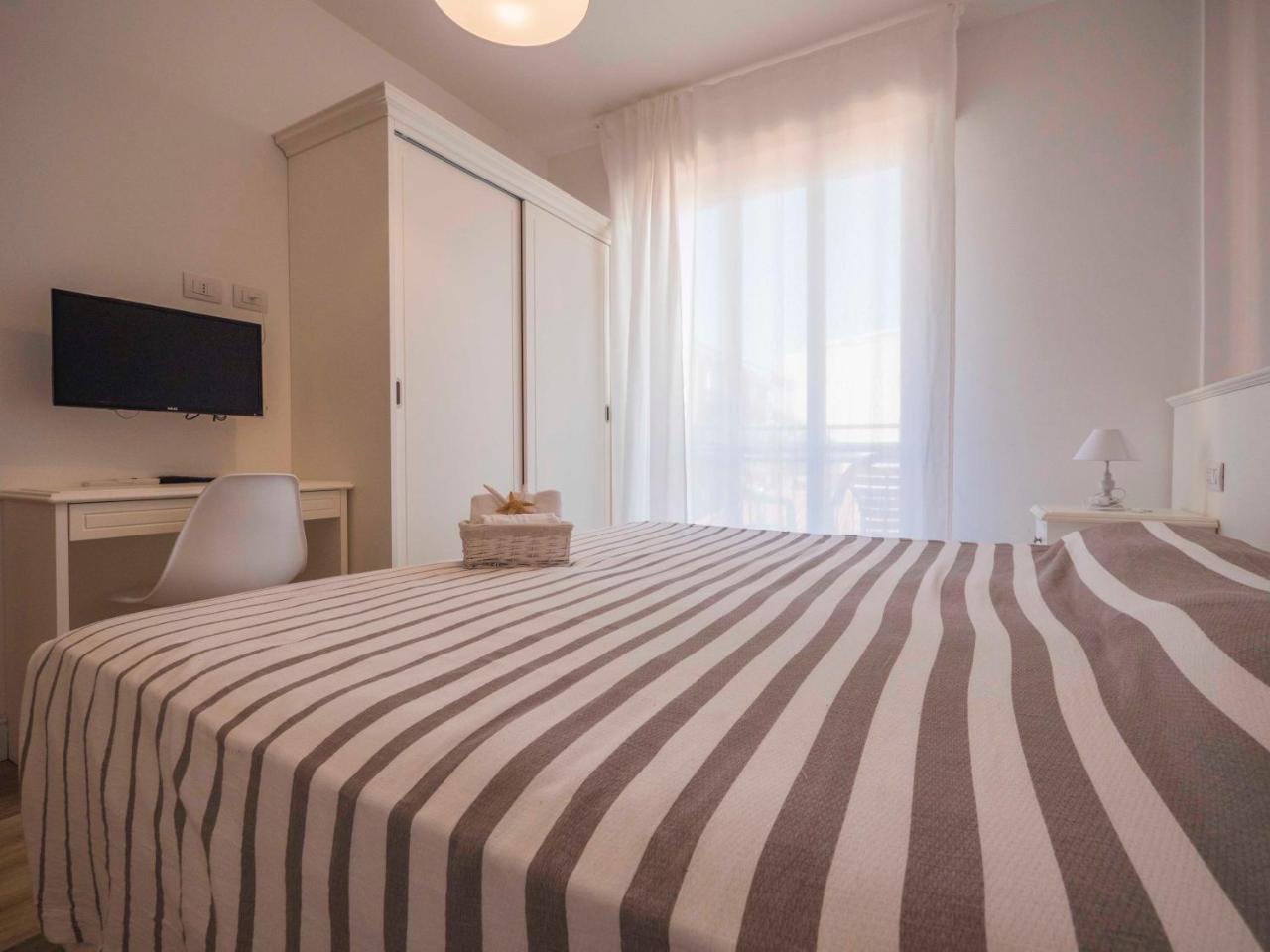 Hotel Continental ピエトラ・リーグレ エクステリア 写真